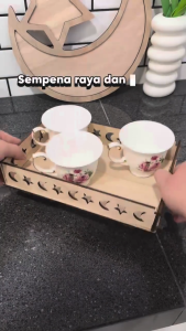 Eid Mubarak Moon & Star Geometric Wooden Dessert Tray with Natural Pattern