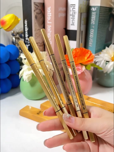 ดินสอเขียนคิ้วทองคำแท่งขนาดเล็ก แปรงเขียนคิ้วธรรมชาติสองหัว ดินสอเขียนคิ้วแบบหมุนได้ 2 in 1 กันน้ำและติดทนนาน 1 ชิ้น   [ผู้ขายชาวไทย พร้อมสต็อก] ﻿