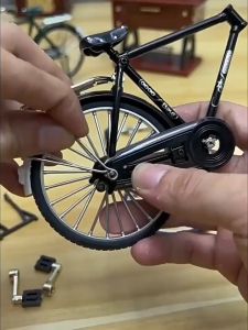 Diy Hợp Kim Mini Xe Đạp Mô Hình Retro Mô Phỏng Kim Loại Xe Đạp Lắp Ráp Bộ Sưu Tập Giáo Dục Đồ Chơi Cho Trẻ Em Quà Tặng