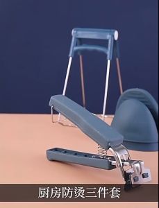 Anti-scald Clip Set Retriever Tongs Silicone Heat Resistant Gloves Hot Plate Gripper for Moving Hot Plate Bowls Picker