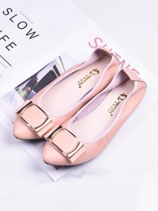 Comfortable Leather Diamond Embellished Pointed Toe Flat Bottom Slip-On Shoes for Pregnant Women And Ladies Large Size