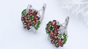 Lohaspie Jewelry Genuine 2.8 Carats Solid Sterling Silver 925 Clip Earring Original Natural Garnet Chrome Diopside Clip Earring Gemstone Earrings Silver Garnet Earring For Women