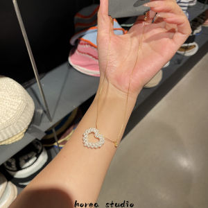 Fashionable Pearl Heart Shaped Necklace Womens New Style Lockbone Chain Sweater Chain Myeongdong Small Fragrance Style Gold Alloy