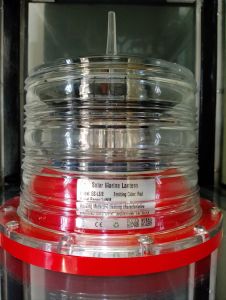 LAMPU NAVIGASI BUOY LAUT BRAND G&S LIGHTING TYPE: GS-LS/E VISUAL RANGE 4 NAUTICAL MILE