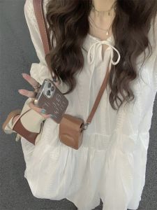 ชุดเดรสยาวแขนยาวปานกลางผ้าโพลีเอสเตอร์สไตล์เกาหลีสำหรับฤดูร้อน เดรสทรงเอเอวสูง ผ่าหน้าด้วยกระดุม สไตล์เกาหลี