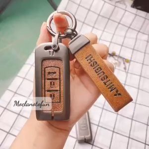 Ốp khóa kim loại xe ô tô Mitsubishi XPANDER - ATRAGE - LANCER FORTIS & IO OUTLANDER Chất Liệu Hợp Kim Mặt Da Bò