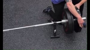 อุปกรณ์งัดคานบาร์ใหม่เพื่อเปลี่ยนแผ่นน้ำหนักให้เร็วและง่าย: Mini Deadlift Bar Jack