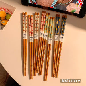 Bộ 8 Đôi Đũa Bằng Gỗ Tre Tự Nhiên Kháng Khuẩn Chịu Nhiệt Độ Cao Dùng Trong Gia Đình Đũa Một Người Một Đôi