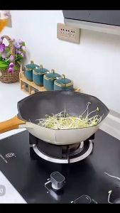 ready stock Kitchen Salad Vegetable Spinner Household Vegetable Washer Bowl Fruit Dehydrator Manual Water Filter Water Spin Dryer