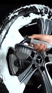 Sikat Velg Pembersih Pelek Semir Ban Mobil & Motor: Manfaat & Cara Penggunaan