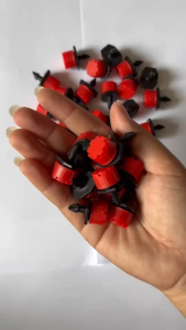 หัวน้ำหยด 8 รู สีแดง ปรับปริมาณน้ำได้ 0-70L/h