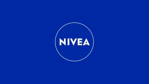 NIVEA Body Lotion Extra White Instant Glow with SPF 15 250ml