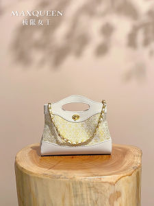 Phoebe Maxqueen Luxury Handbag Queen of the Extreme Sichuan Tofu Chain Bag Evening Bag Womens New Style 2025 Summer Season
