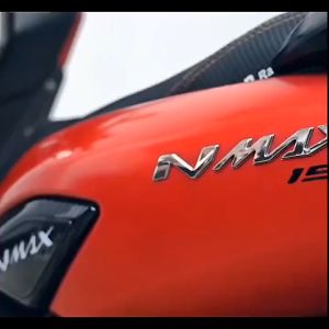 Nmax 155 v2 Volt Compartment Side Pocket Cover Auto Cover Black/Carbon Design