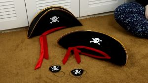 4Pcs/Set Pirate Costume: Caribbean Pirate Captain Hat & Accessories