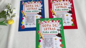 Multi colored Sopa De Letras book three optional puzzle word search games suitable for brain thinking training