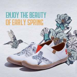 UIN Women's Canvas Flat Shoes: Art Painted Floral Slip-On Walking Comfortable Loafers