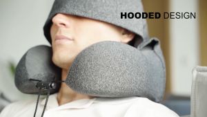 COMFY Neck Pillow with hoodie U Shaped Travel Portable Head Rest Memory Foam Neck Pillow Multi-functional Car Office Sleeping Cushion Velvet Memory Foam Neck Pillow Adult Head & Neck Support for Long Flights Plane Office Cars Sleeping & Rest 旅行枕带帽子
