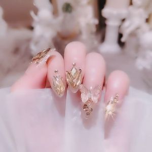 24Pcs/Box Shiny Pure Desire Diamond Fake Nail Crystal Butterfly Nail Art Patch Wearable Nails 纯欲闪钻假指甲水晶蝴蝶美甲贴片成品X68