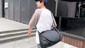 TAS OLAHRAGA ANTI AIR MULTIFUNGSI TOTE BAG GYM WANITA TAS RAKET BADMINTON TAS WANITA RAKET PADEL