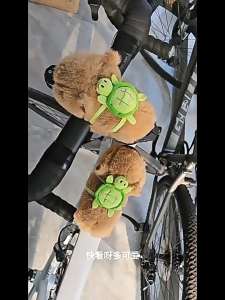 (READY STOCK)Keychain Bubble Capybara Storage Soft Toy Fashion Cartoon Trendy Schoolbag Doll rantai kunci/Internet celebrity capybara doll pendant keychain/small doll girl doll