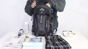 กระเป๋าเป้สะพายหลัง น้ําหนักเบา กันน้ํา เหมาะกับการพกพาเดินทาง เล่นกีฬา ปีนเขา ขี่จักรยานเสือภูเขา สําหรับผู้ชาย และผู้ห