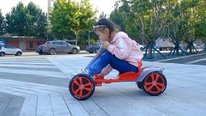 Xe ô tô điện xe go-kart mini bốn bánh dành cho trẻ em