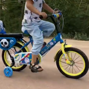 1 Pair Universal Children Bike Balancer Auxiliary Wheel Kids Bike Training Wheels for 12-20" kids bike With Flash
