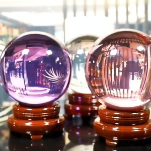 ลูกแก้วบูชาพญานาค ลูกแก้วคริสตัล มี 8 สี ขนาด 8/9/10cm. เสริมดวง ปรับฮวงจุ้ย