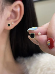 Elegant Black Pearl Stud Earrings & S925 Silver Needle Women's Fashion Jewelry: A Comprehensive Guide