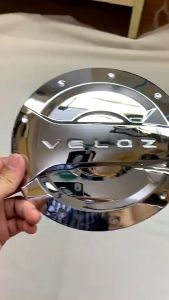 Ốp nắp bình xăng xe Toyota Veloz 2022- 2023-2024 Mạ Crom Sáng Bóng