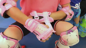 Babelovey Set Kids Protective Gear Adujustable Helmet Elbow Knee Pads Wrist Protector Outdoor Sports Safety