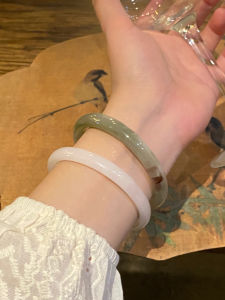 Elegant Oriental Beauty New Chinese Style DingDing Bracelet Jade Womens Plain Ring Bracelet Luxury Minimalist Stylish Wristband