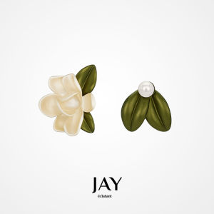Jay | Asymmetrical Gardenia Flower Stud Earrings Women New Spring