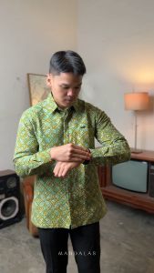 Zelena - Mandalas Kemeja Batik Pria Premium Lengan Panjang