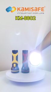 KAMISAFE รุ่น KM-8802 ไฟฉาย ชาร์จไฟได้ พกพาง่าย ใช้เดินป่า หาสิ่งของ ส่องสว่างในเวลากลางคืน ไฟฉายชาร์จไฟได้ ไฟฉายชาร์จ - Lazada