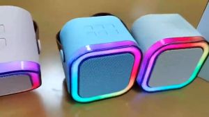 ( MUA 1 TẶNG 2 ) Mua Loa Bluetooth Karaoke K12 Tặng kèm 2 Mic Hát  Âm Thanh Hay Bass Chuẩn  Thiết Kế Nhỏ Gọn Tiện Lợi Mang Theo PicNic