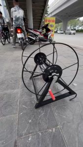 Dụng cụ cuộn ống nước chống xoắn rulo cuộn ống nước
