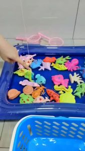 คุ้มที่สุด!! ของเล่นตกปลา ของเล่นกีฬา เกมตกปล)าเรืองแสง อุปกรณ์ครบชุด42ชิ้น มีให้เลือกทั้งแบบกลมและแบบสี่เหลี่ยม (แถมที่สูบลม)