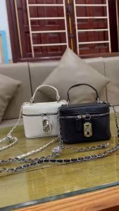 Túi cốp da mềm túi đeo chéo xách tay đi chơi đi tiệc sang chảnh hoạ tiết khoá dao lam cá tính Thanhthushop68 834