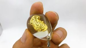 Mặt dây chuyền mạ Vàng Tỳ Hưu Ngậm Đồng Tiền - Biểu tượng phong thủy may mắn cho sự thịnh vượng