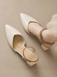 Josiny | Buckle Strap Pointed Toe Thick Heel Sandals