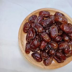 KURMA KHALAS ALSAAD 1 KG / KURMA KHOLAS / OLEH OLEH HAJI UMROH / BISA COD