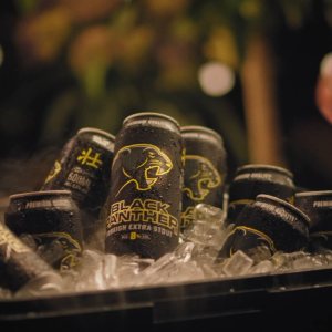 Thùng 24 Lon Lúa Mạch Black Panther Foreign Stout Campuchia 330ml 8% Đen