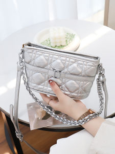 TAOHUALIHUA | Luxurious Aesthetic Small Chain Quilted Shoulder Bag