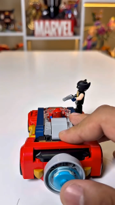 [BrickStory] LEGO Marvel Spider-Man Car vs. Venomized Wolverine (76336)(134 Pieces)