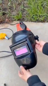 NO LIMIT TaffGUARD Helm Las Listrik Otomatis Auto Darkening Ada Lampu Solar Welding JJ192