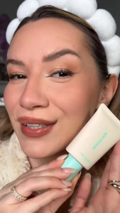 SHEGLAM Pore No More Primer Poreless Oil Control Blurring Lightweight Long-Lasting Face Primer Makeup