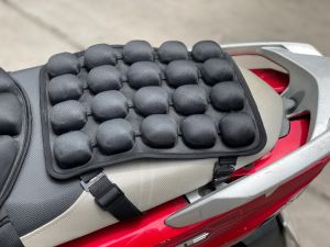 Đệm lót YÊN SAU - Bơm hơi-đàn hồiêm ái chống sốc cho Shiper và Phượt Thủ