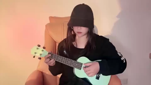 21 inch Colorful ukulele Children Musical Instruments Little four-string guitar suitable for beginners and children